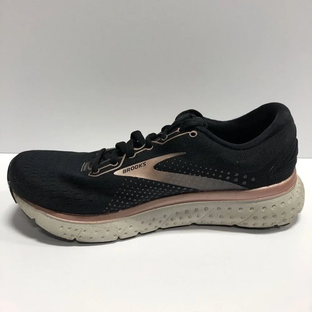 Brooks front towards size